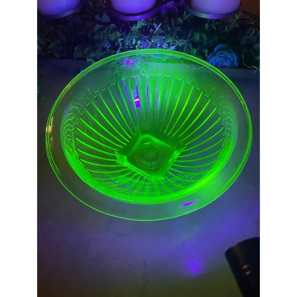 Vintage Hazel Atlas Ribbed Green Uranium Small bowl c1930 MCM 9x4 Glows.